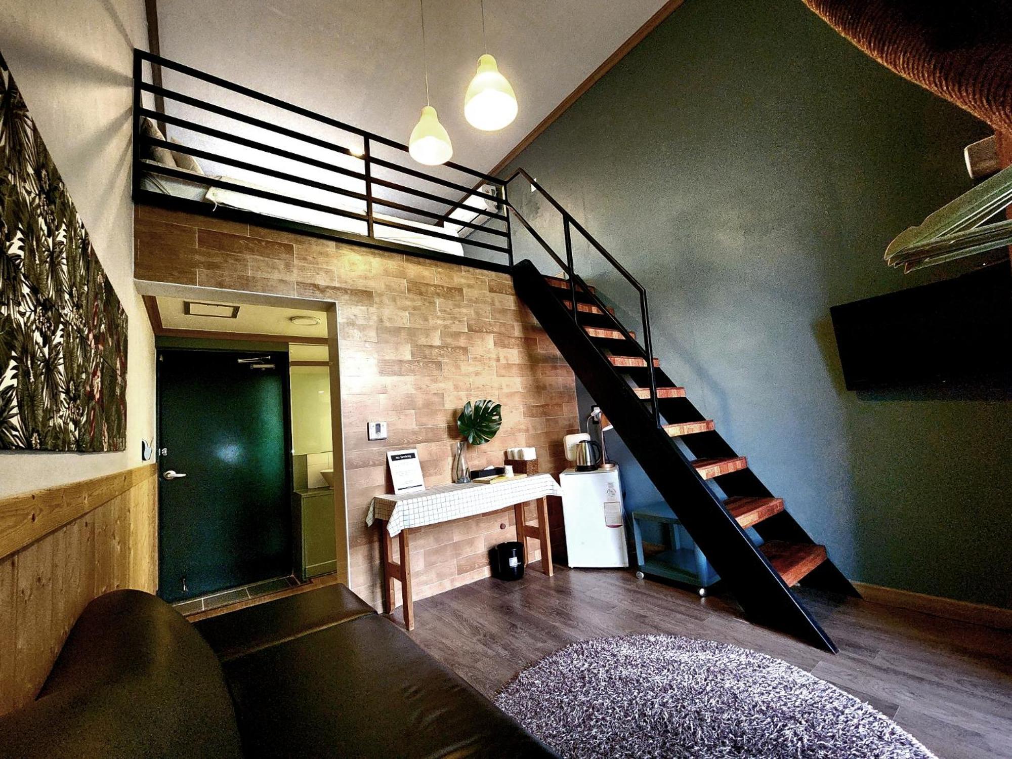 Hotel Hue Loft Инчон Екстериор снимка