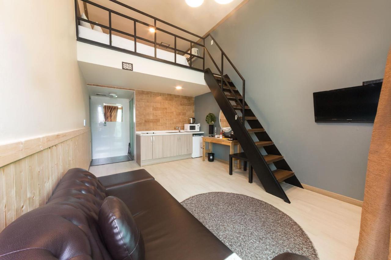 Hotel Hue Loft Инчон Екстериор снимка