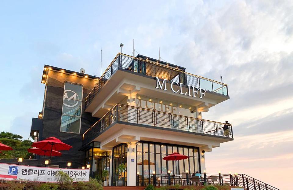 Hotel Hue Loft Инчон Екстериор снимка